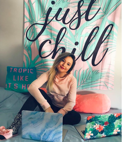 Social Media=Highlight Reel